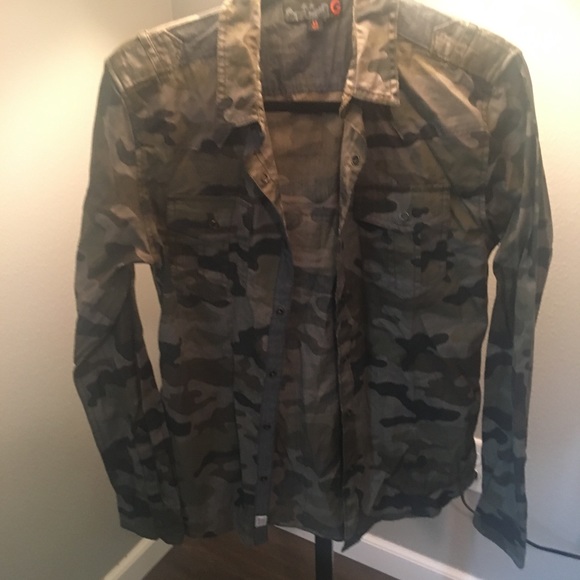 guess camo jacket